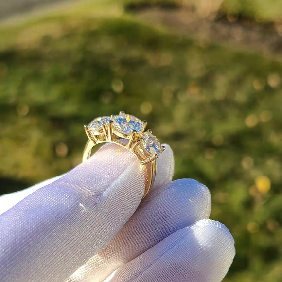 Solid 14k Gold Total 4ct Moissanite Ring 3 Stone