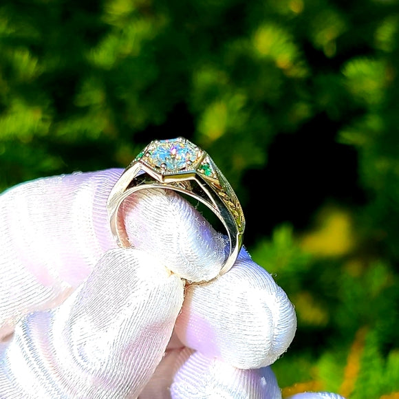 Solid 14k Gold 1ct Moissanite Ring with Side Stone Natural-Emerald