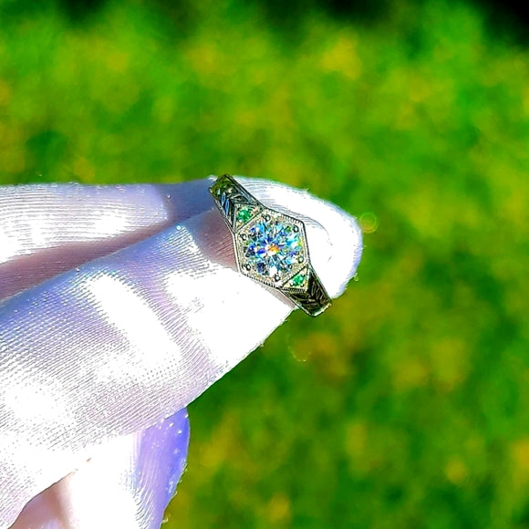 Solid 14k Gold 1ct Moissanite Ring with Side Stone Natural-Emerald