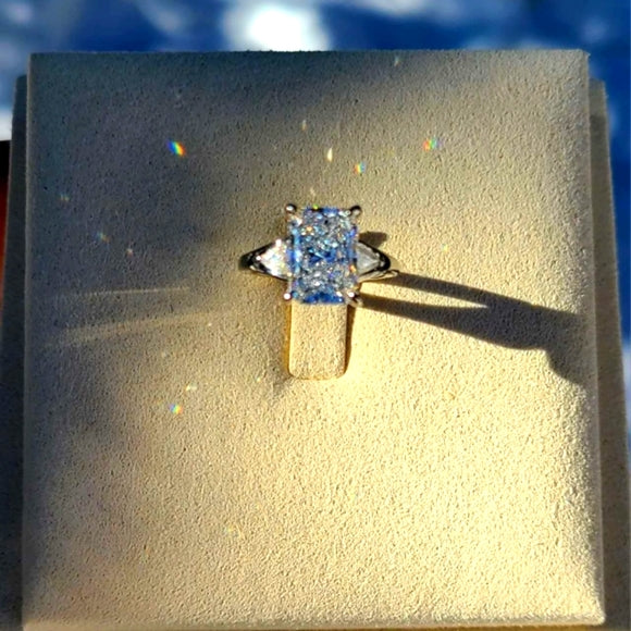 Platinum 2.6ct (G VS2) Lab Radiant Diamond Ring